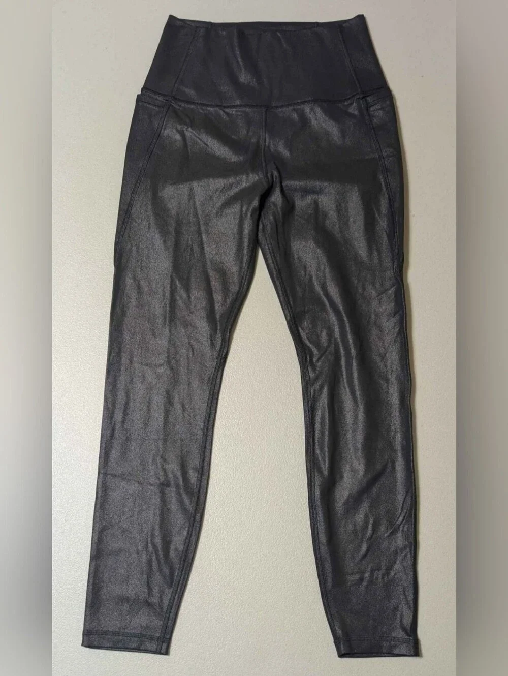 NWT CRZ YOGA medium shiny black leggings - Picture 4 of 9